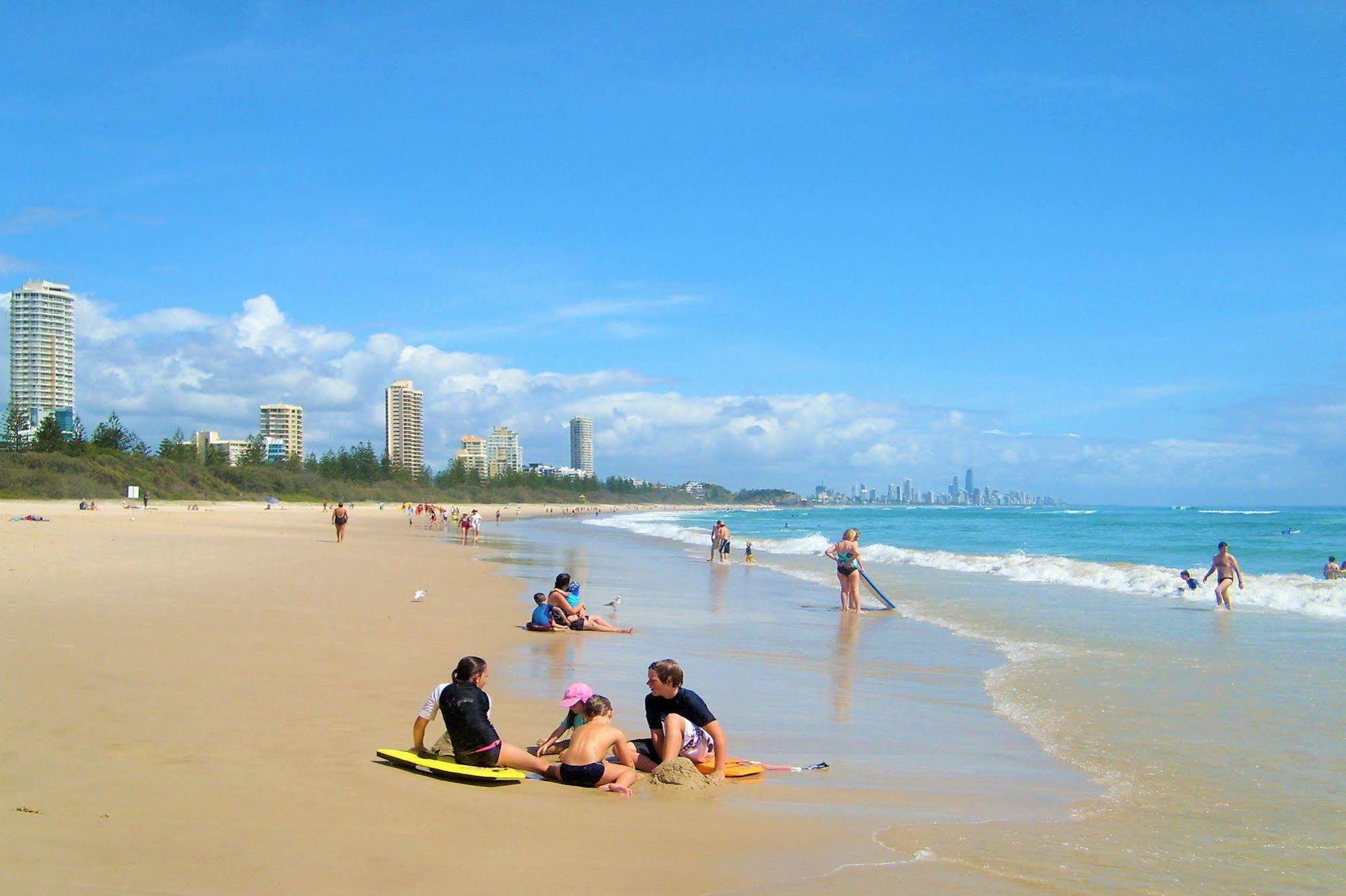 Key Largo Holiday Apartments Gold Coast Esterno foto